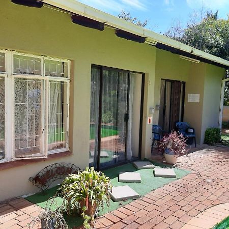 Chariots Guest House Polokwane Exteriör bild